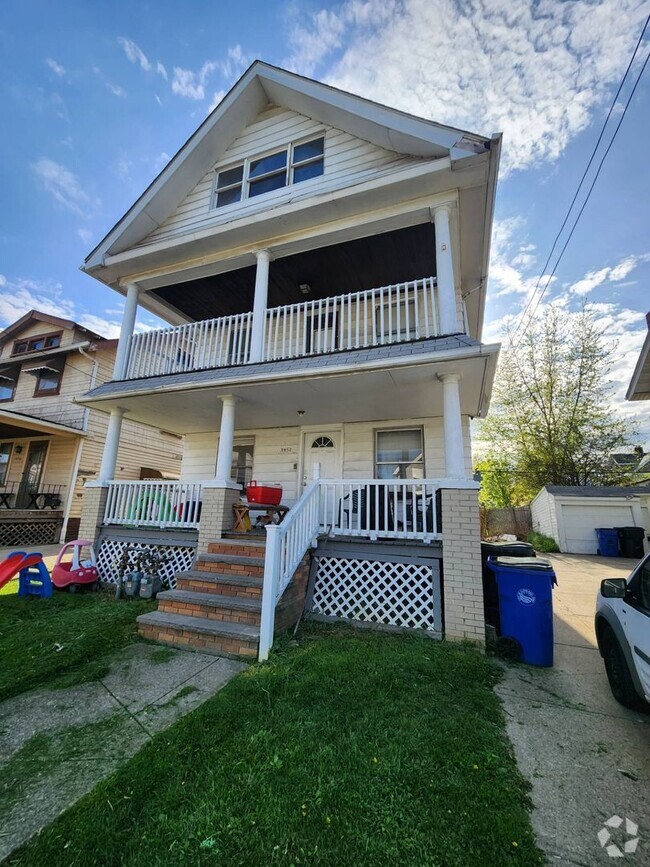 Building Photo - 3452 W 91st St Unit UP Rental