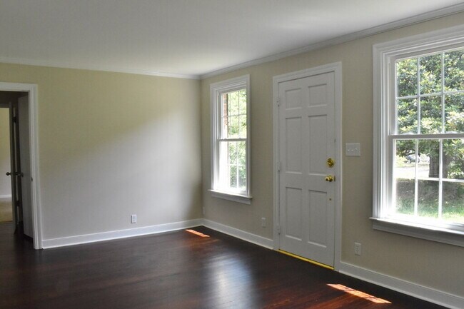 Photo - 3 BR, 2 BA West End Rancher