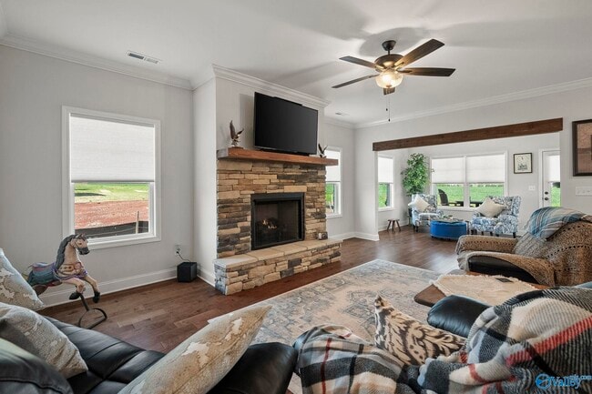 Photo - 309 Avebury Rd