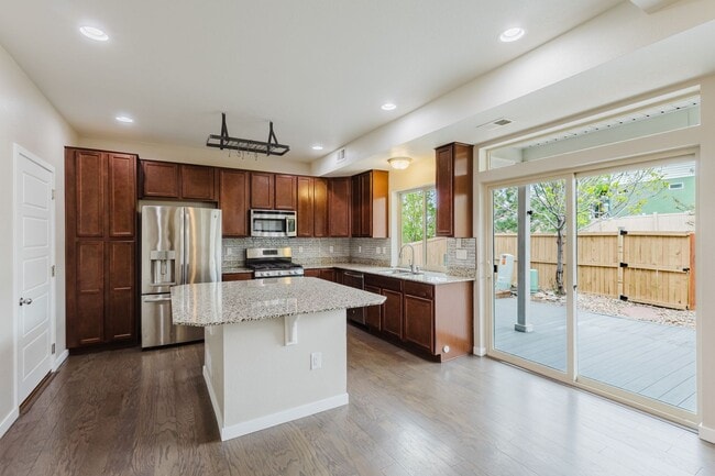 Photo - Immaculate 5bedroom like new in The Meadows!