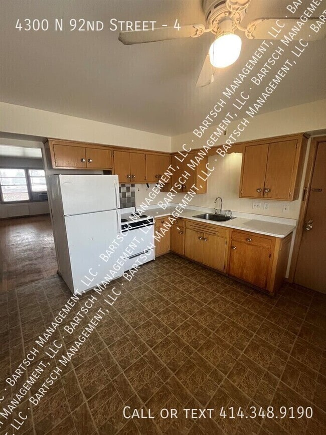 Photo - 4300 N 92nd St Unit 4