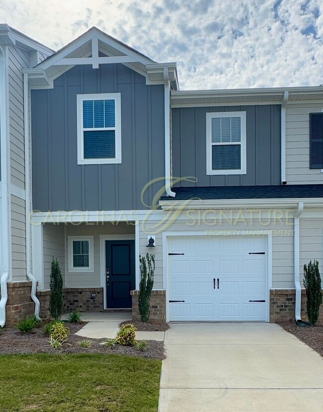 Beautiful New Construction Townhome in Uni... - Beautiful New Construction Townhome in Uni...