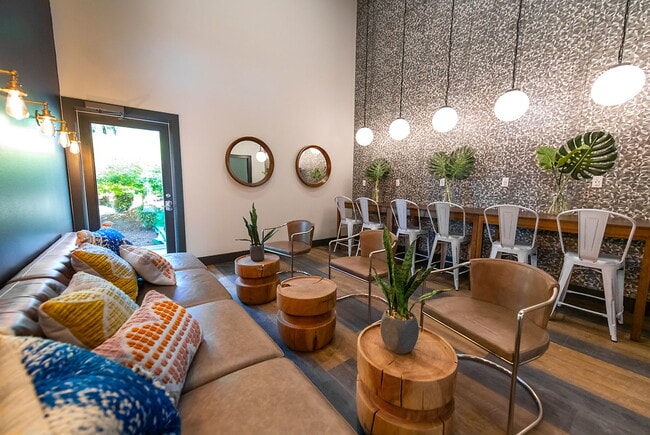 Photo - Laurels at Mill Creek