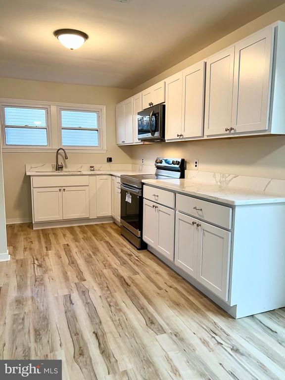 Photo - 3606 Lakeview Pkwy