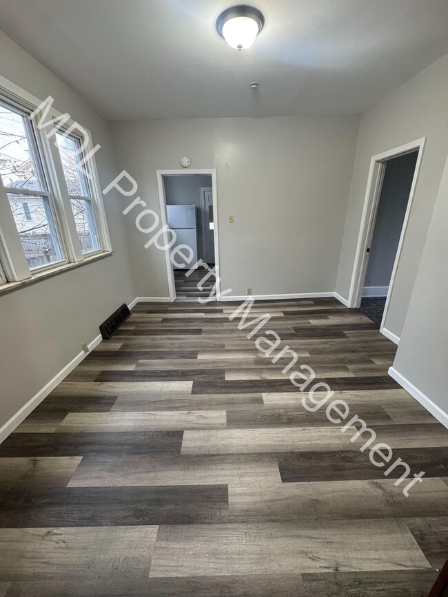 Photo - 3 Bedroom Home for Rent in Bay City