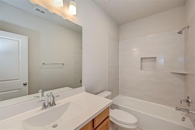 Photo - 10738 Bridgeport Path Ct