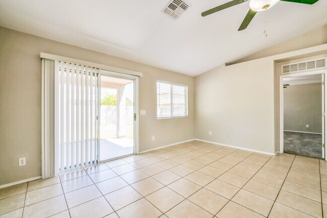 Photo - 4882 E Meadow Mist Ln