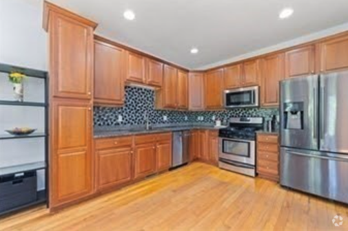 Building Photo - 4 Minuteman Ln Rental