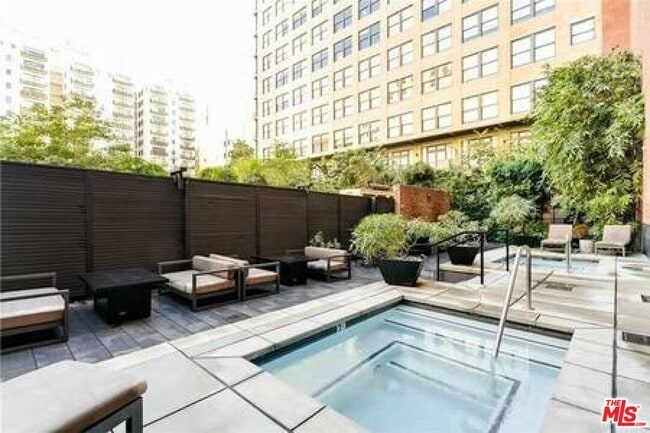 Building Photo - 460 S Spring St Unit 609 Rental