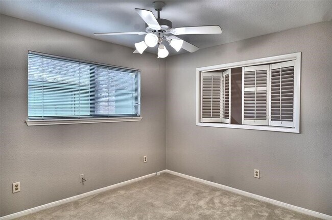 Photo - 9206 Prairie Trails Dr