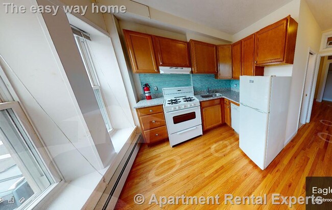 Photo - 1054 Cambridge St Apartamento Unidad #2F