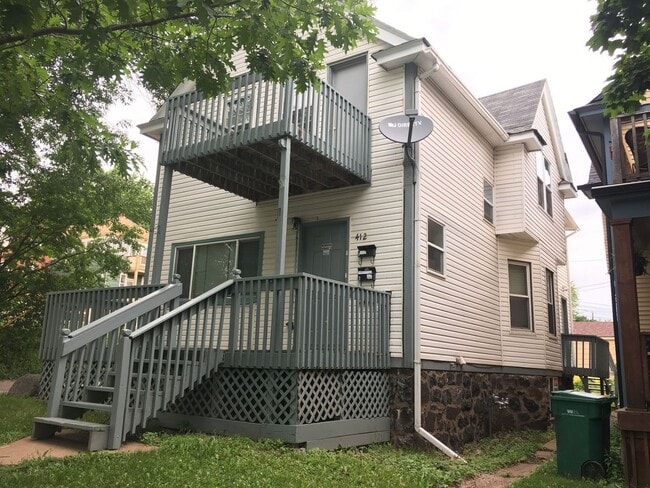 Building Photo - AVAILABLE SEPTEMBER 1st - 1 Bed 1 Bath Efficiency Apt across from Portland Square Park Unit #3