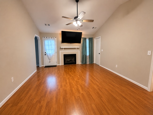 Photo - 2915 Eagle Pointe Dr