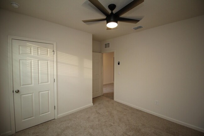 Photo - 1405 Mineral Lp Dr NW