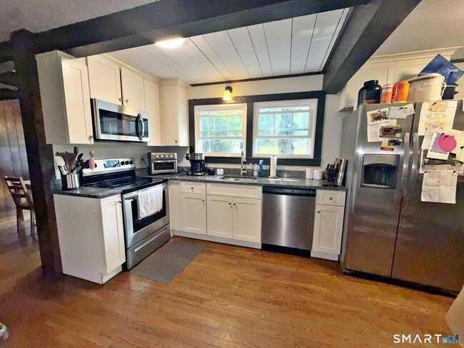 Photo - 495 Isinglass Rd