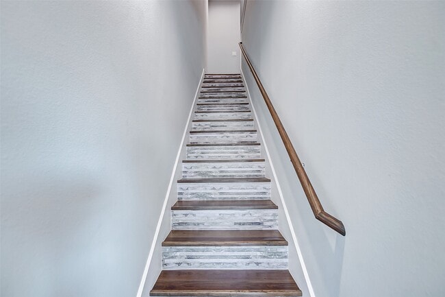 Photo - 4915 Paradigm Ln