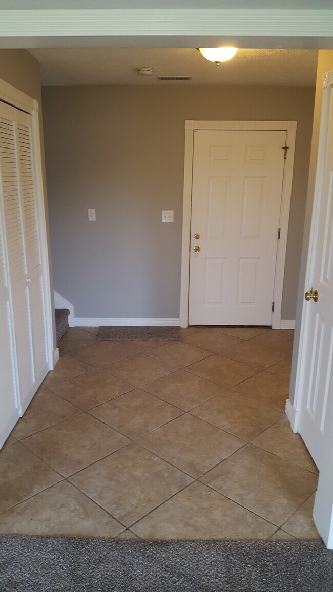 Photo - 118 Kensal Ct