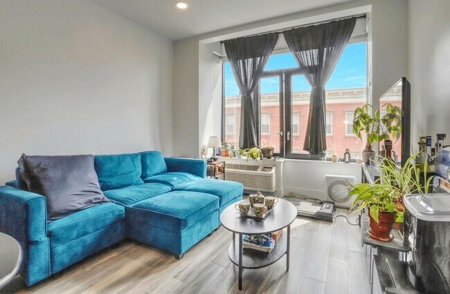 Building Photo - 327 Communipaw Ave Unit 302