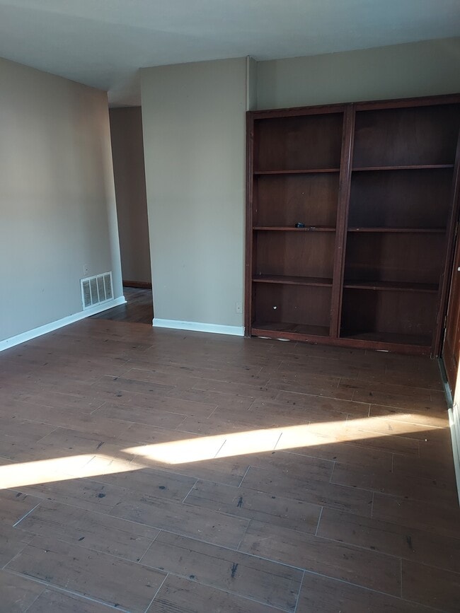 Living Room - 5804 Loretta St