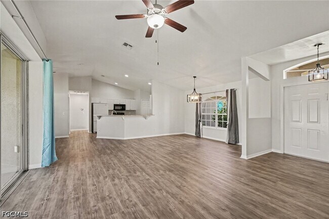 2329 NW 31st St