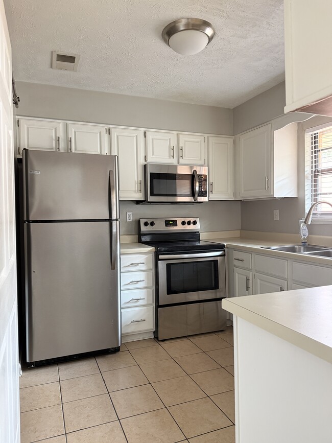 3441 Laredo Dr Unit 52