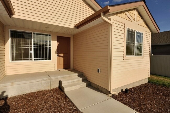 Photo - 3 bed 2 bath Rancher