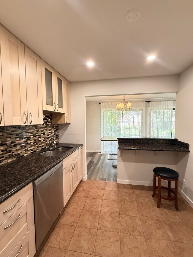 Photo - 1166 Middlebury Ln Unidad 1