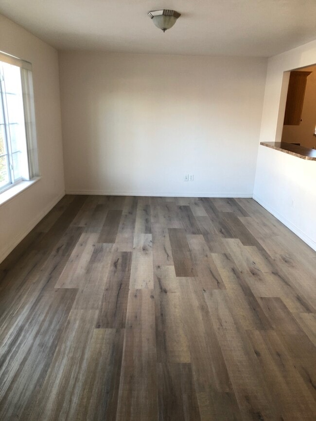 Photo - 939 Belmont St Unidad 1