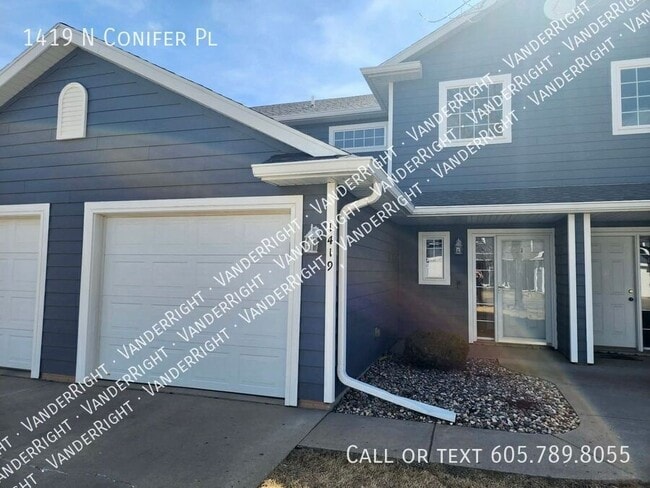 Photo - 1419 N Conifer Pl