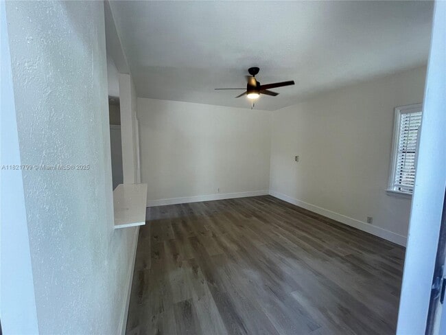 Photo - 126 NE 19th Ave Unit 1