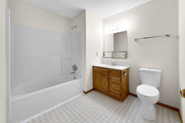 River Oaks Apartments
