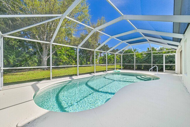 Photo - ** AVAILABLE NOW! ~ Pet Friendly POOL HOME...
