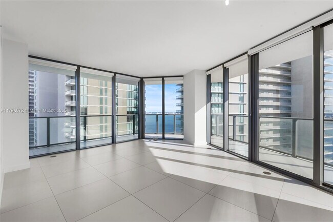 Photo - 501 NE 31st St Rental