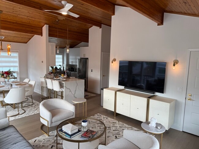 Photo - 490 Undercliff Ave