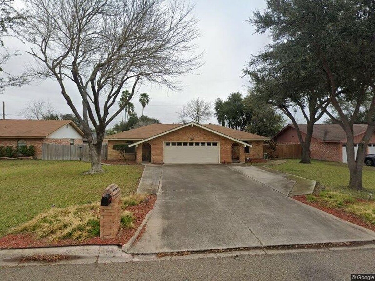Cute & Convenient Home in Mission! - Cute & Convenient Home in Mission!