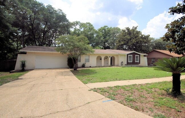 Photo - Central Niceville Location