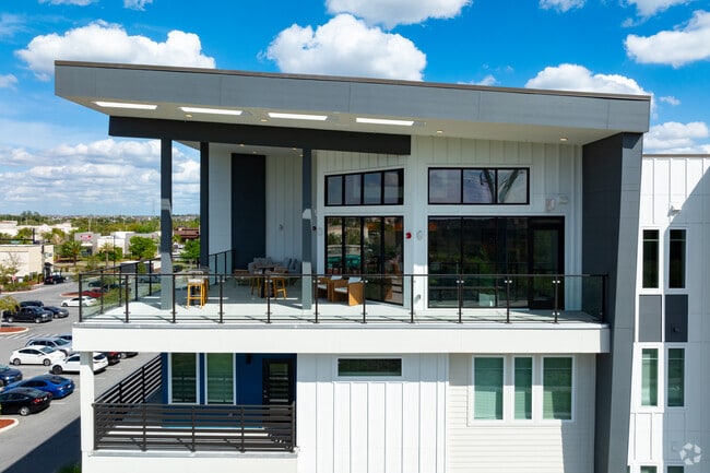 6331 Adriana Ave Orlando, FL 32819 - Livano Grand National