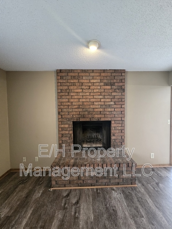 Photo - 9105 W Westlawn St Unit 1
