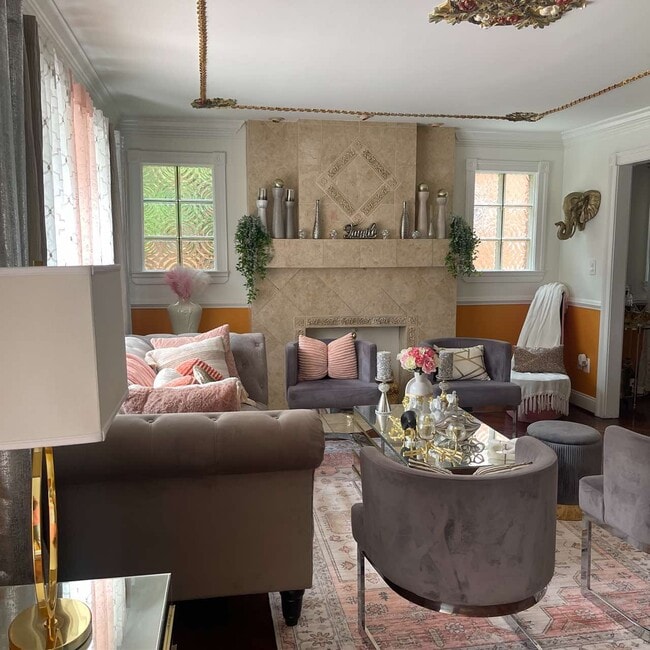 Photo - 6308 Joslyn Pl