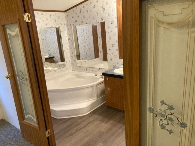 Photo - 2715 Frick Rd