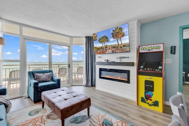 Building Photo - 2506 N Ocean Blvd Rental