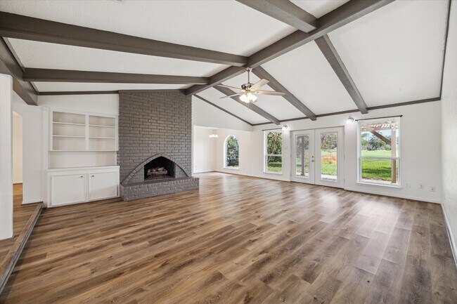 Building Photo - 5423 Bent Bough Ln