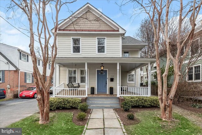 Photo - 1908 N Nelson St Casa