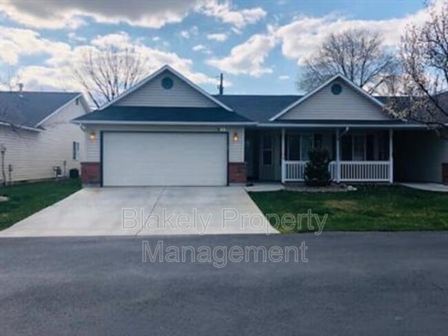 Photo - 533 N Grove Way