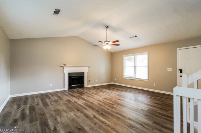 Photo - 391 Charleston Ln