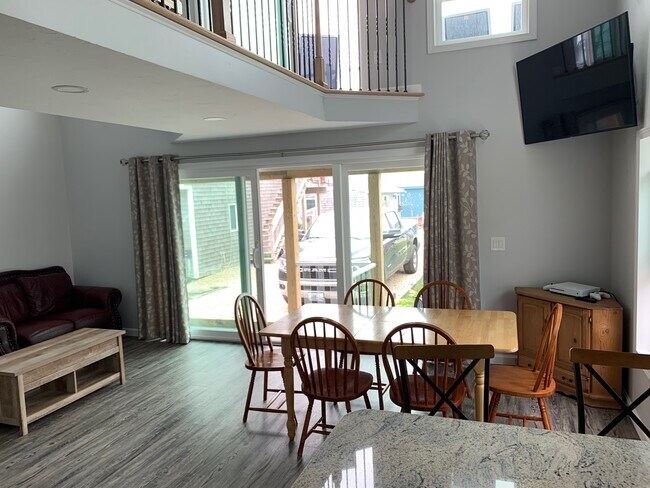 Photo - 46 Follett Rd