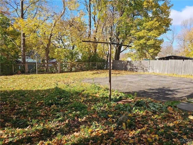 Photo - 305 Highland Ave