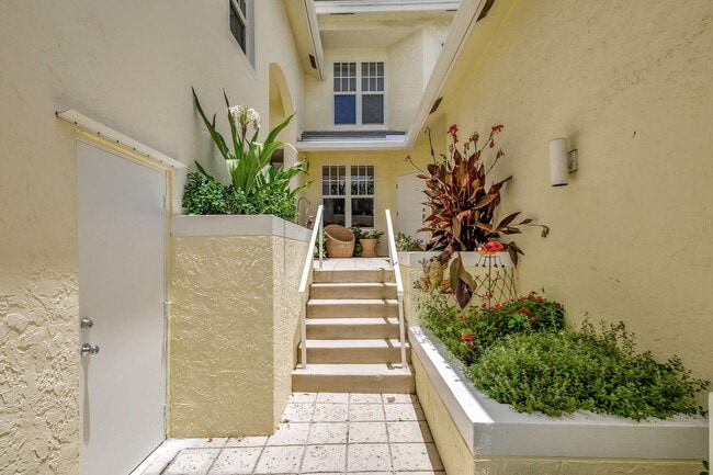 Photo - 105 Mainsail Cir