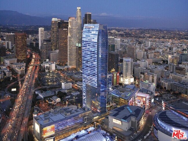 Building Photo - 900 W Olympic Blvd Unit 41E Rental
