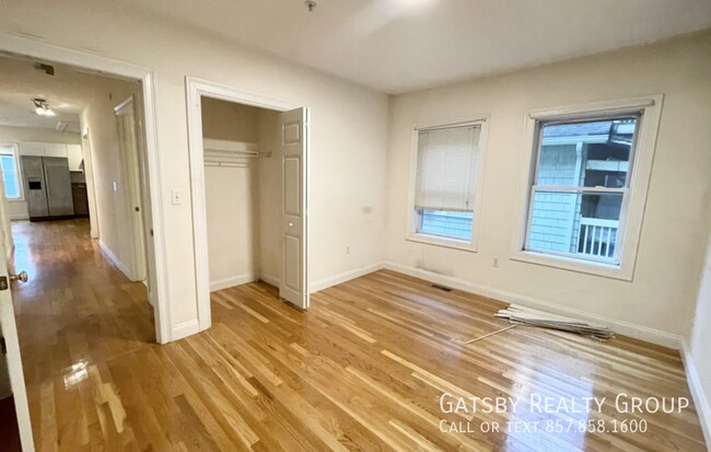 Photo - 128 Hillside St Unit 2R